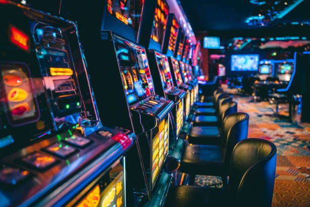 id777 platform dashboard showing sportsbook, live-dealer, and slot game categories